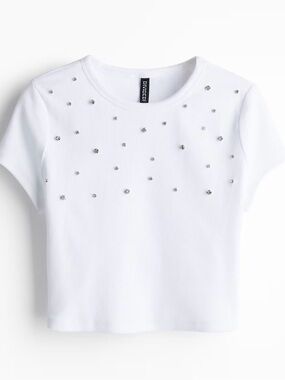 Divided White cropped Short-Sleeve Embellished Rhinestones Tee, sz xl , nwot